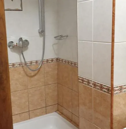 Dea Gostinjska kuća 3*