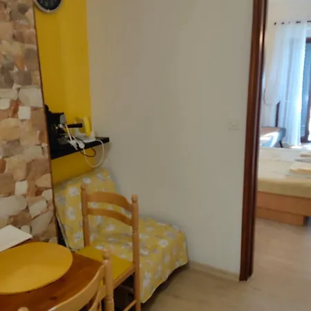 Gostinjska kuća Dea Jadranovo