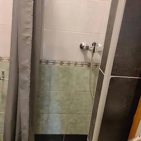 Dea بيت ضيافة جادرانوفو