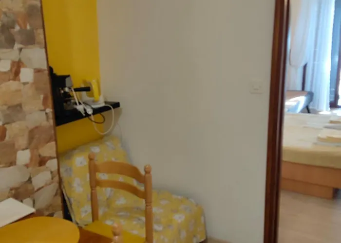 Konukevi Dea Jadranovo